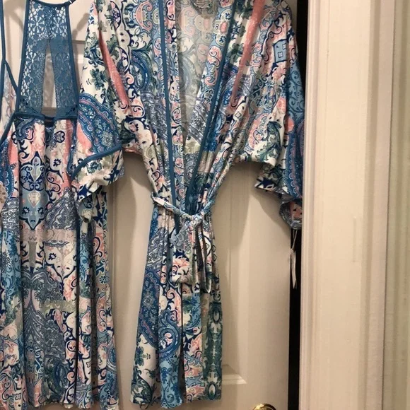 IN BLOOM NIGHTGOWN & ROBE 2-Piece Set NWT sz L
